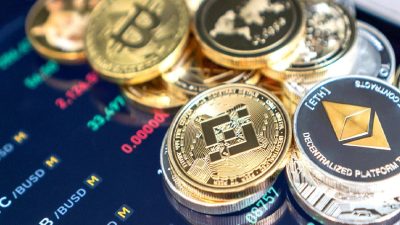 Fed'in faiz indirim kararı, kripto para piyasalarında dalgalanmalara yol açtı.