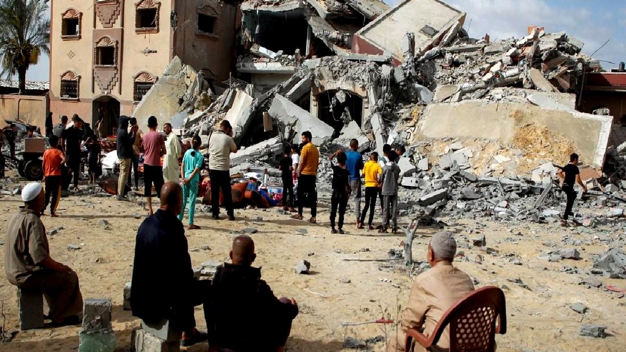 Gazze'deki son durumu keşfedin. İsrail saldırılarının etkileri, artan insan kaybı