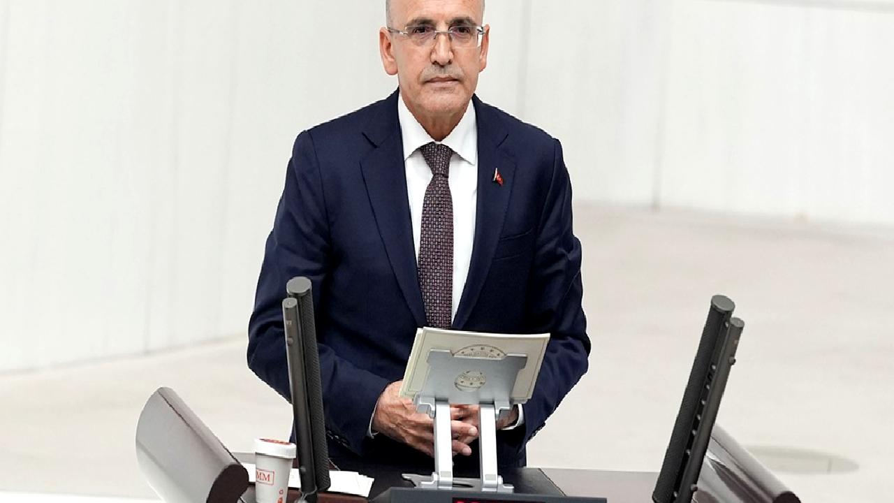 Hazine ve Maliye Bakanı Mehmet Şimşek, 2025 bütçesi ile ilgili