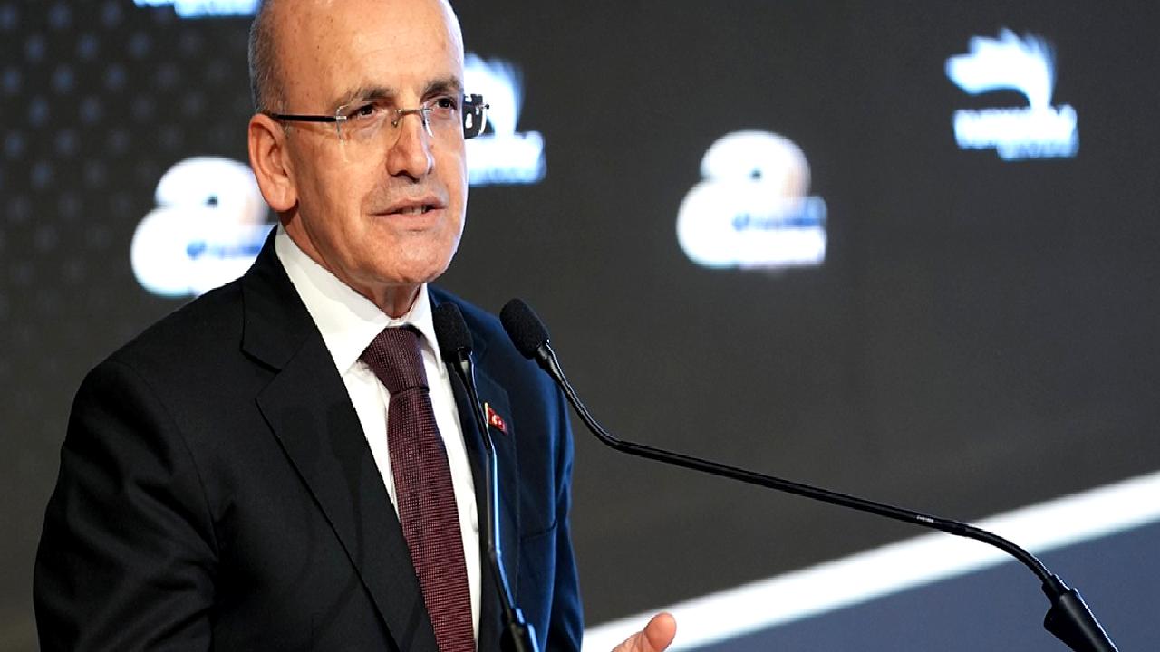 Hazine ve Maliye Bakanı Şimşek, küresel ekonomi üzerindeki güncel gelişmeleri
