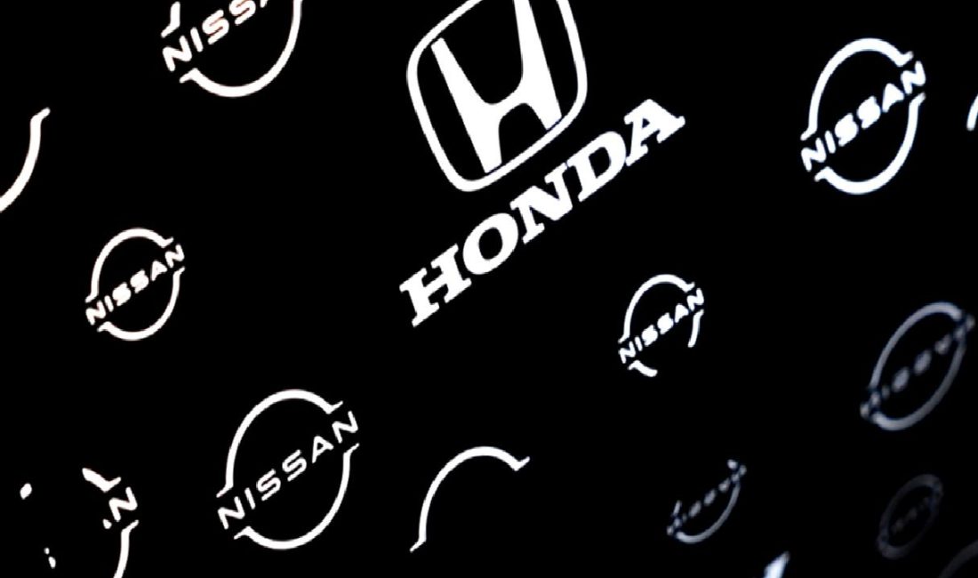 Honda ve Nissan arasında olası bir birleşme görüşmelerini keşfedin. Bu