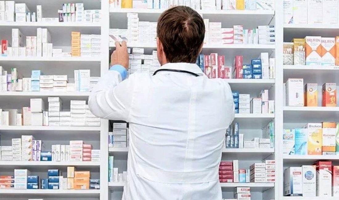 İngiltere Hükümeti’nden Ergenlik Engelleyici İlaçlar Üzerine Tartışmalı Kararlar İngiltere hükümeti, ergenlik engelleyici ilaçlar üzerine tartışmalı kararlar alarak, gençlerin