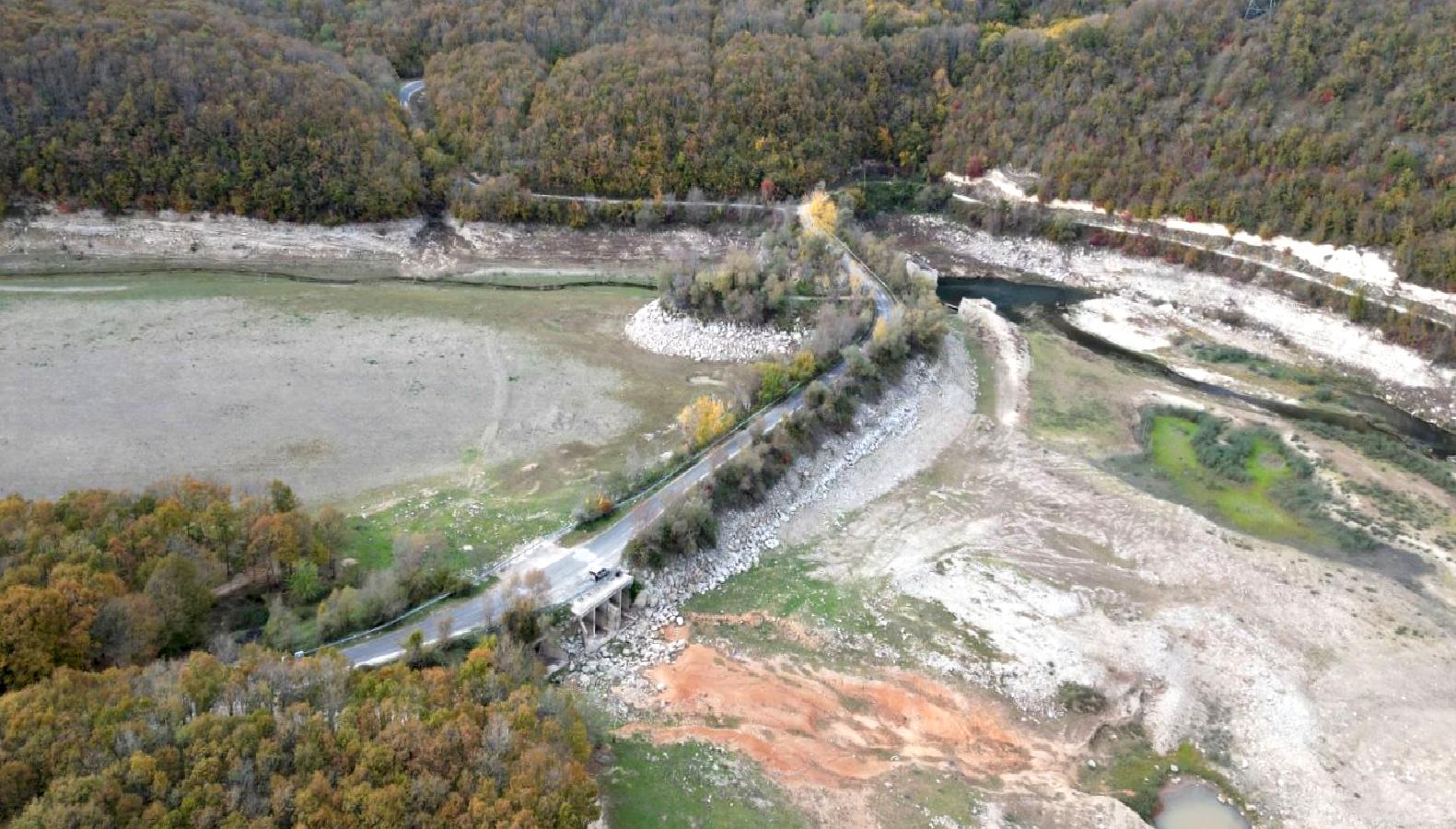 İstanbul'daki barajların doluluk oranı hızla artıyor. Su kaynaklarının durumu, kuraklık