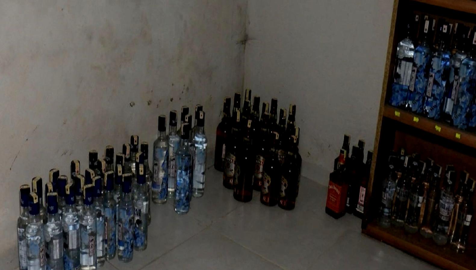 İstanbul'da düzenlenen kaçak alkol operasyonunda 516 adet sahte içki ele