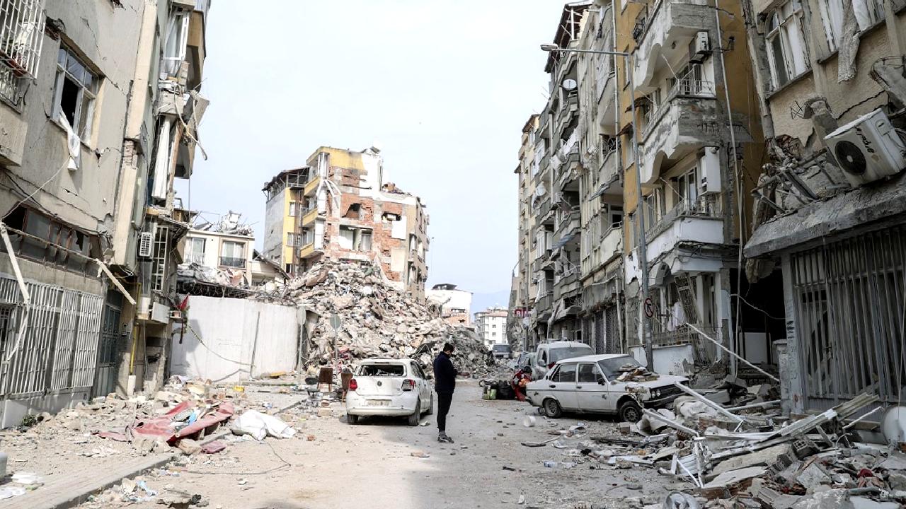 Kahramanmaraş merkezli depremler sonrası mükelleflerin vergi durumu hakkında detaylı bilgiler.