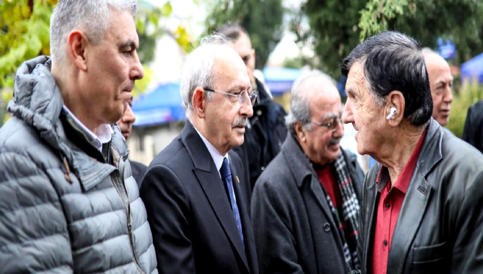 Kılıçdaroğlu ailesinin zor gününde, hayatını kaybeden yakınları için düzenlenen cenaze