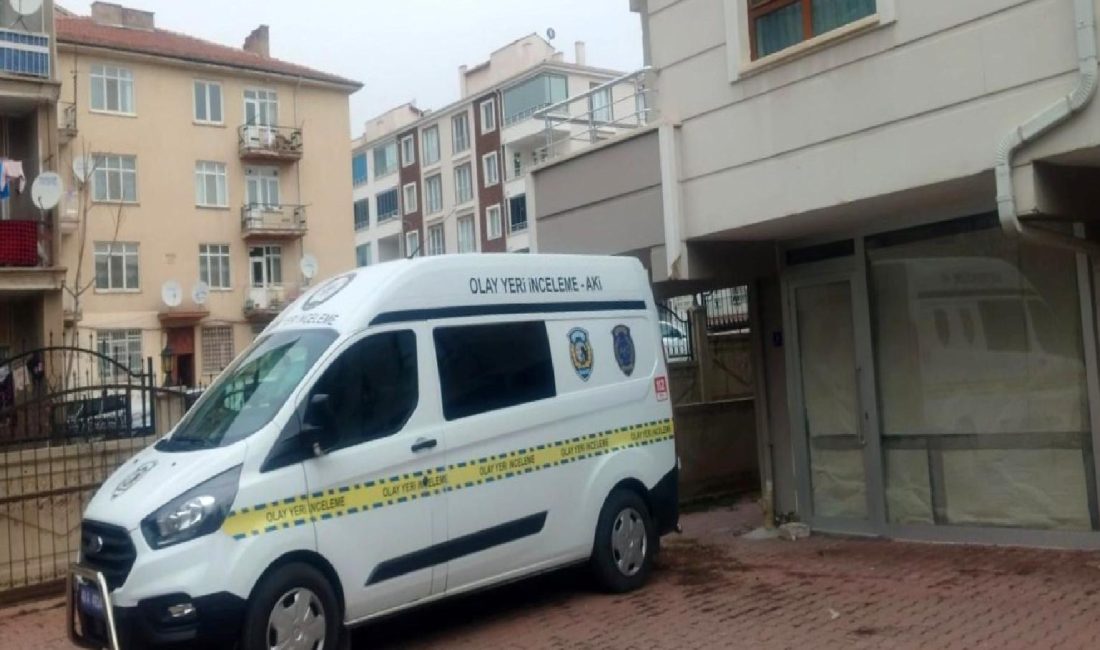 Kırşehir’de Hamile Kadın Silahlı Saldırı Sonucu Hayatını Kaybetti Kırşehir'de meydana gelen silahlı saldırıda hamile bir kadın hayatını kaybetti.