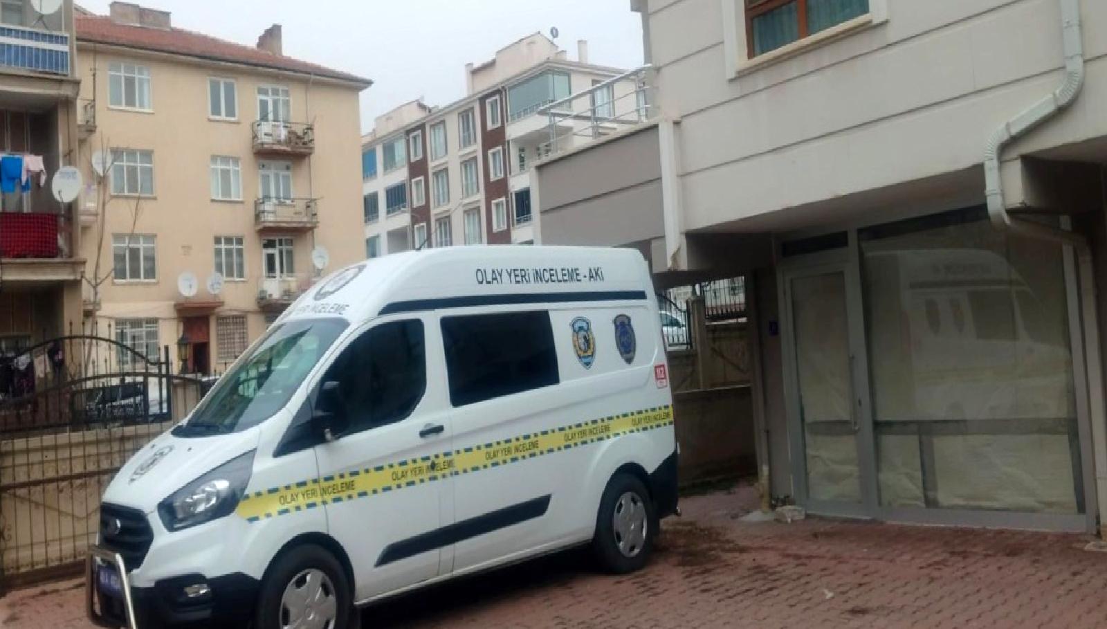 Kırşehir'de meydana gelen silahlı saldırıda hamile bir kadın hayatını kaybetti.