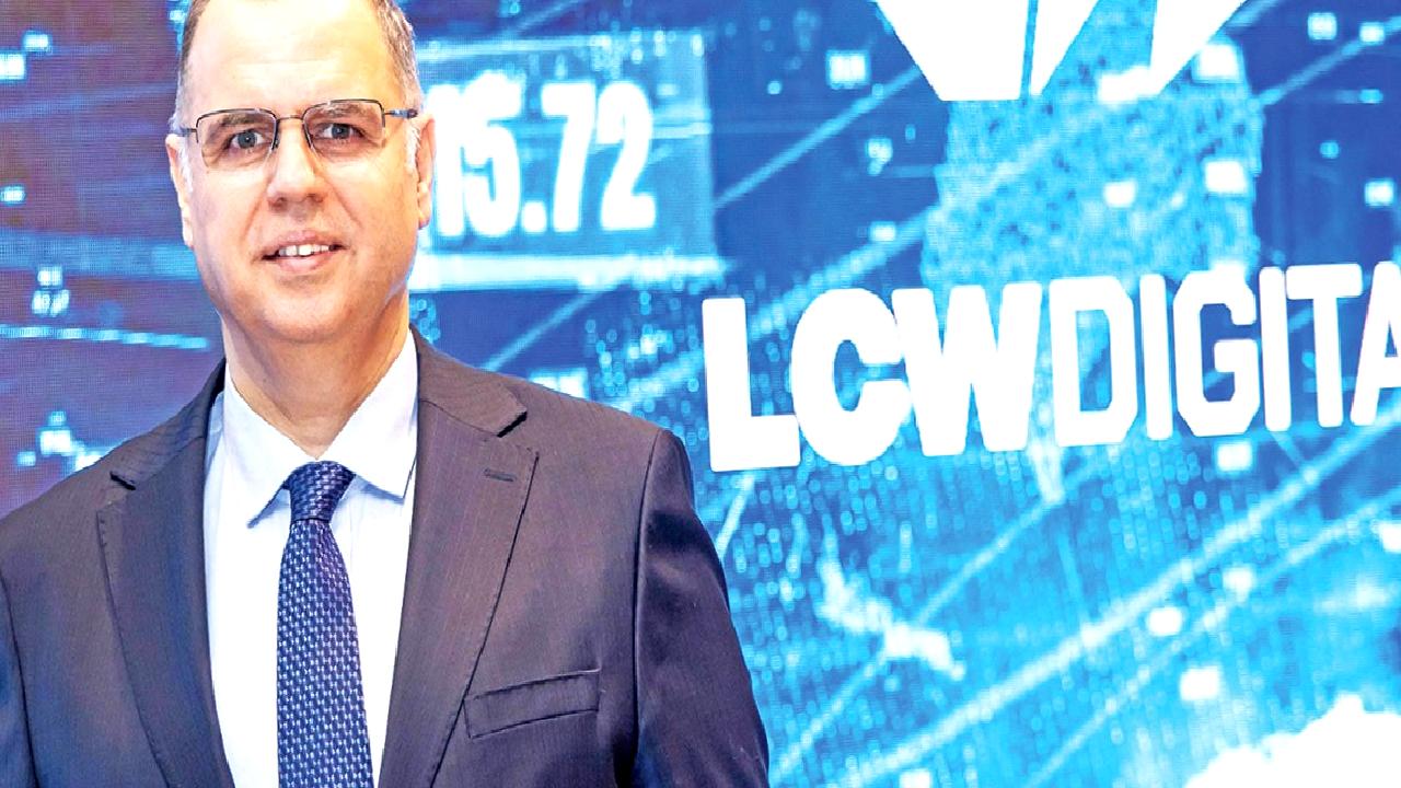 LC Waikiki'nin dijital dönüşüm vizyonunu ve teknoloji yatırımlarını keşfedin. Yenilikçi