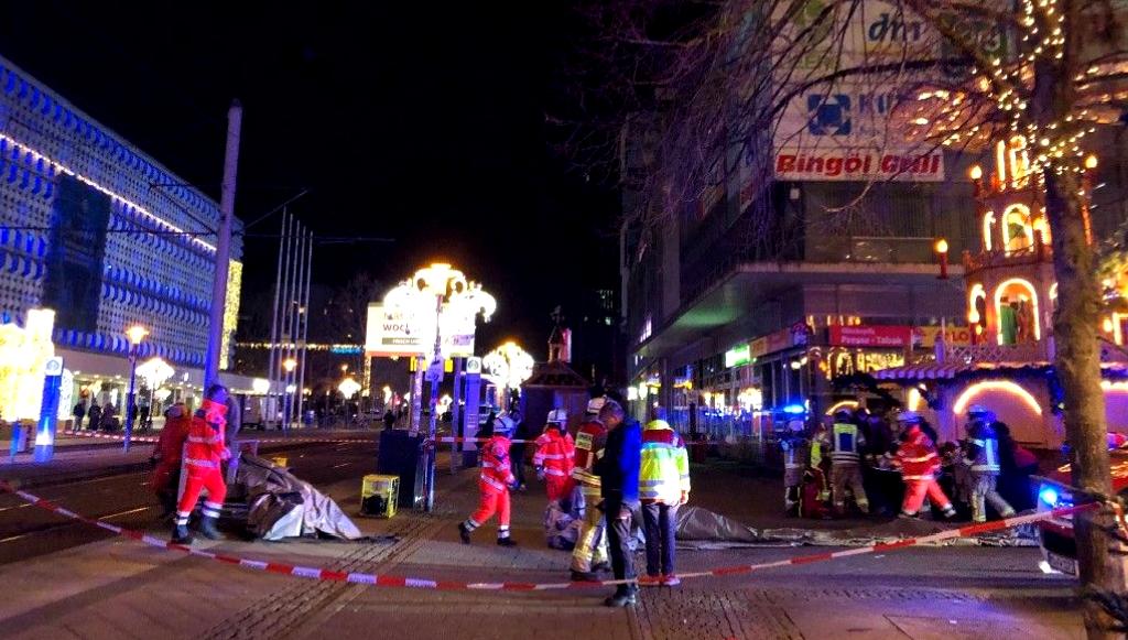 Mandeburg'da gerçekleşen sürücülü saldırı, şehirdeki kalabalığı hedef aldı. Olayın detayları,