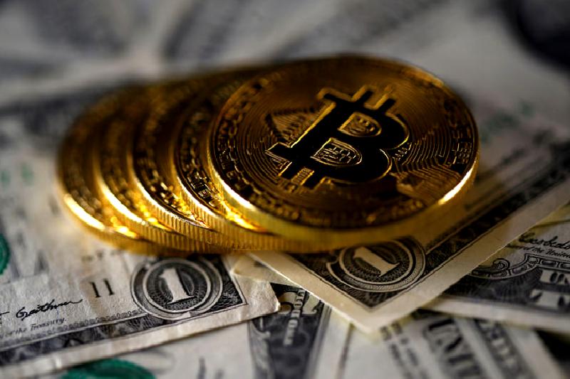 MicroStrategy'nin Bitcoin yatırımları ve Nasdaq 100'e katılımı, kripto para dünyasında