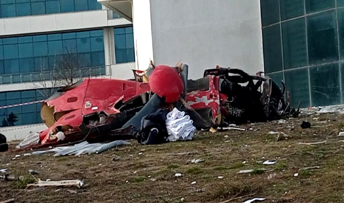 Muğla’da Ambulans Helikopter Kazası: 4 Kişi Hayatını Kaybetti Muğla'da meydana gelen ambulans helikopter kazasında 4 kişi hayatını kaybetti.
