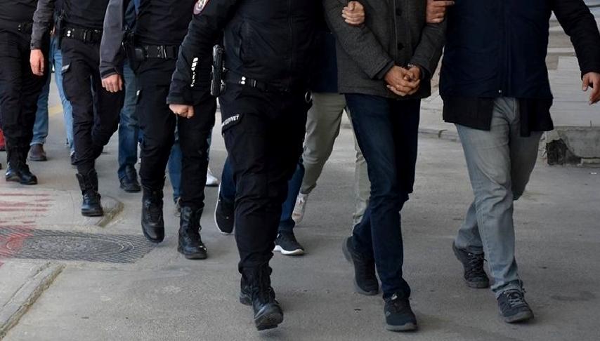Siber dolandırıcılık operasyonunda 15 zanlı yakalandı. Güvenlik güçleri, internet üzerinden