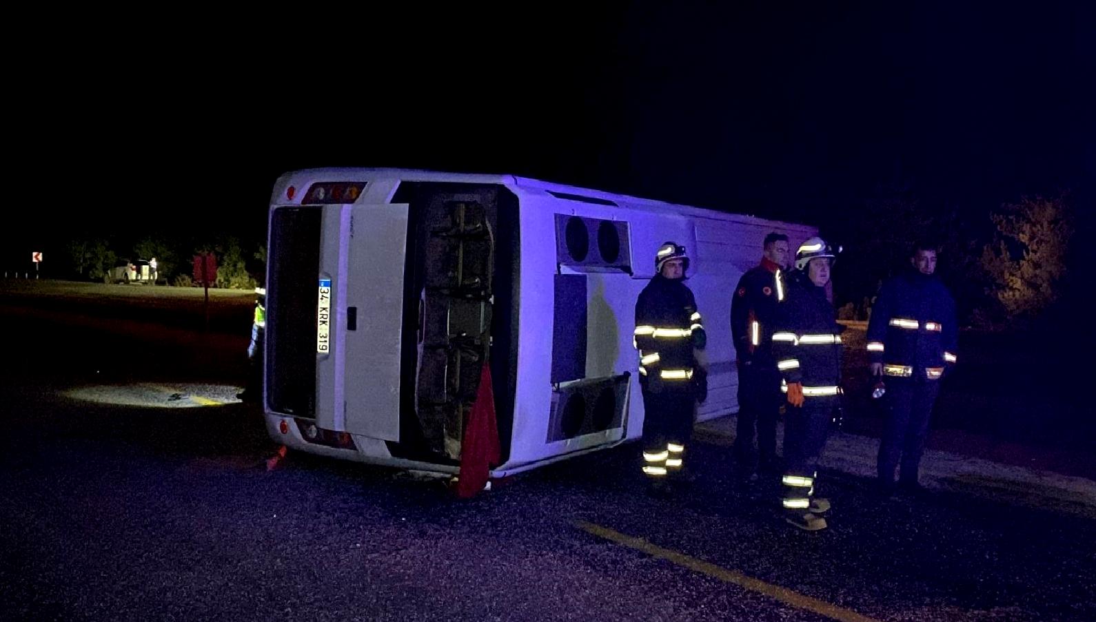 Sinop-Kastamonu karayolunda meydana gelen midibüs kazasında 24 kişi yaralandı. Olayın