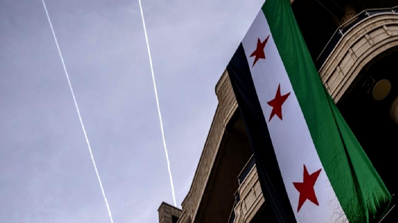 Suriye'nin Beyrut Büyükelçiliği'nde konsolosluk işlemleri askıya alındı. Bu durum, Suriye