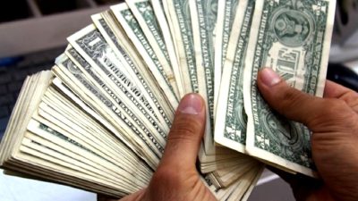 TCMB'nin 250 baz puanlık faiz indiriminin döviz piyasalarına etkilerini keşfedin.