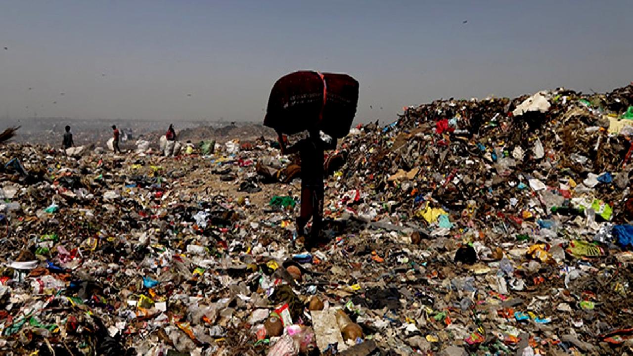 Tekstil atıkları, çevreye zarar veren önemli bir sorundur. Bu içerikte,