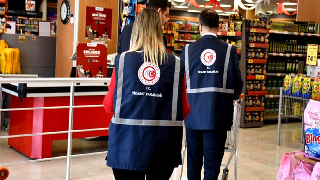 Ticaret Bakanlığı, fahiş fiyat artışlarını önlemek için denetimlerini artırdı. Bu