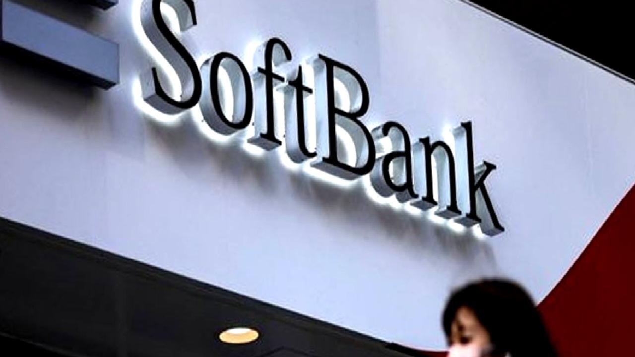 Eski Başkan Trump, SoftBank ile gerçekleştirilmesi planlanan 100 milyar dolarlık