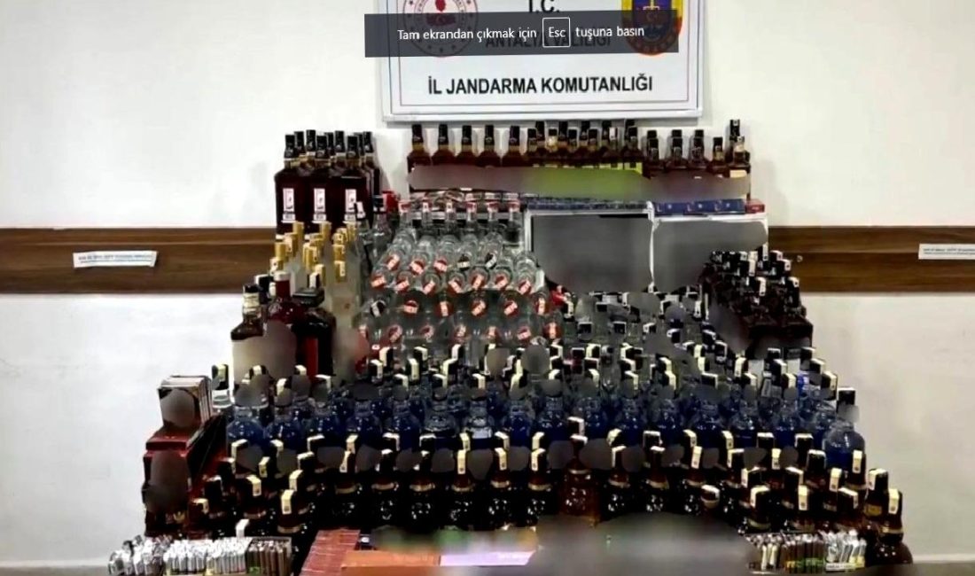 Türkiye Genelinde Sahte Alkol Operasyonları: 136,904 Litre Ele Geçirildi Türkiye genelinde gerçekleştirilen sahte alkol operasyonlarında 136,904 litre sahte alkol