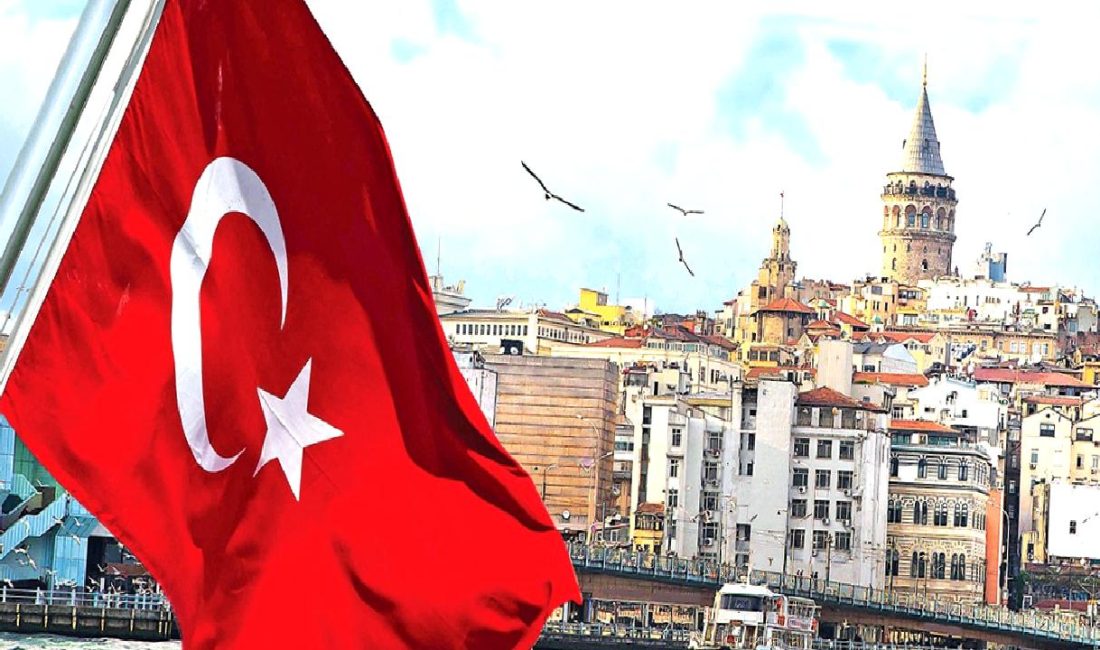 Türkiye Yatırımlarında Artış: İmalat ve Yenilenebilir Enerji Sektörleri Öne Çıkıyor Türkiye'de yatırımlar hızla artıyor. İmalat ve yenilenebilir enerji sektörleri, ekonomik