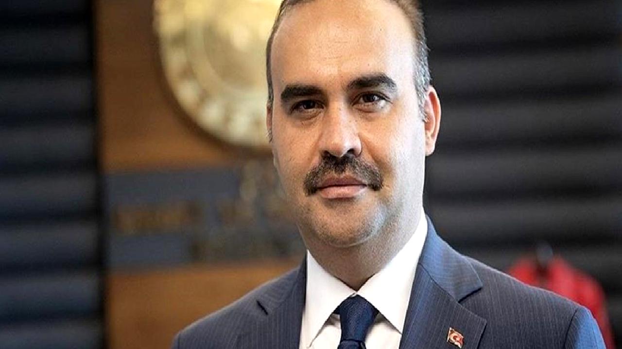 Türkiye'nin ihracat ve üretim başarısını keşfedin. Ekonomik büyüme, yenilikçi üretim