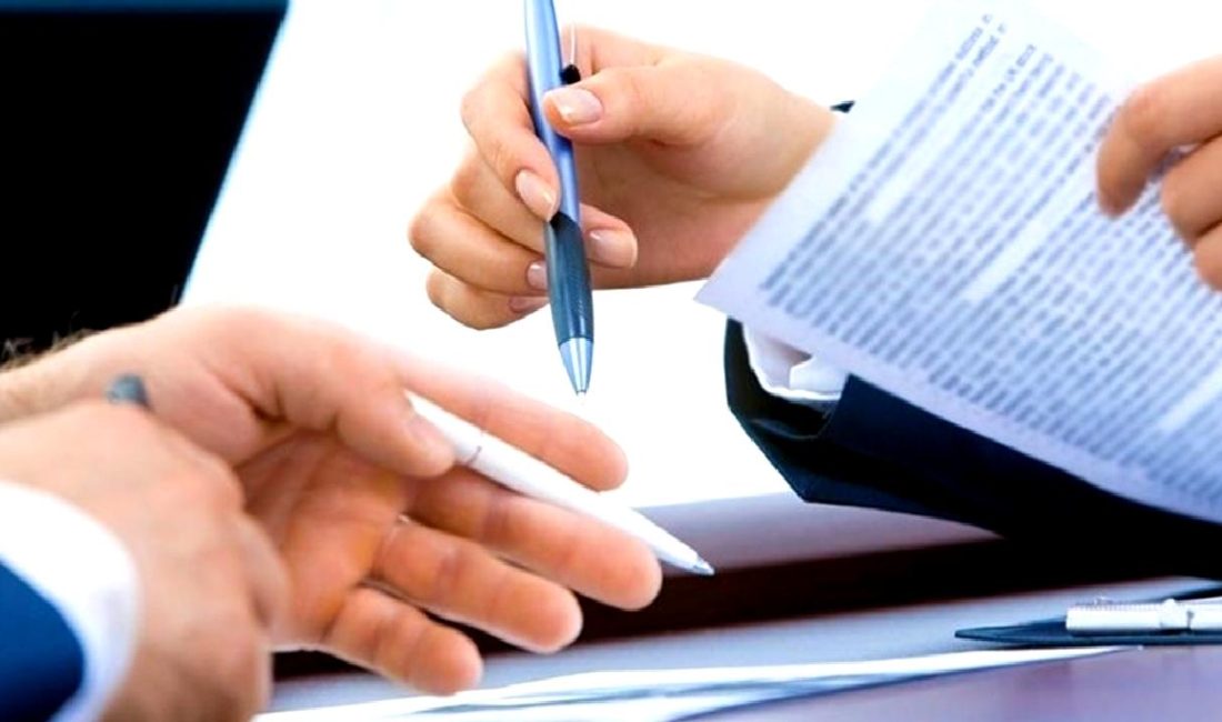 2023 yılında Türkiye'ye gelen doğrudan yatırımların detaylarını keşfedin. Yatırım trendleri,