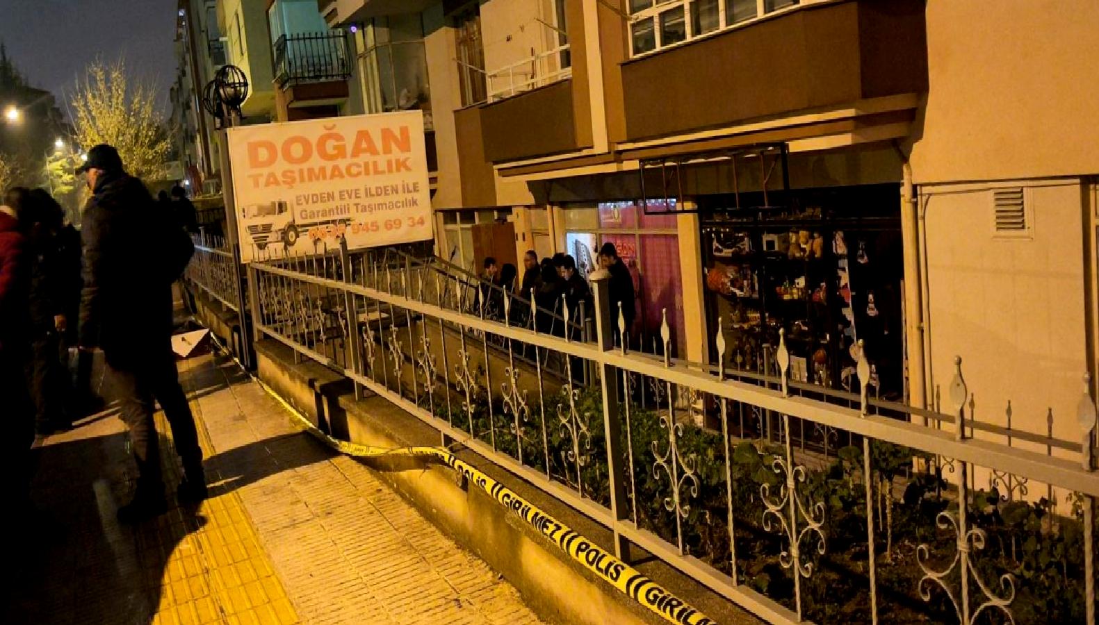 Ulukavak Mahallesi'nde alacak verecek meselesi yüzünden yaşanan cinayet, bölge halkını