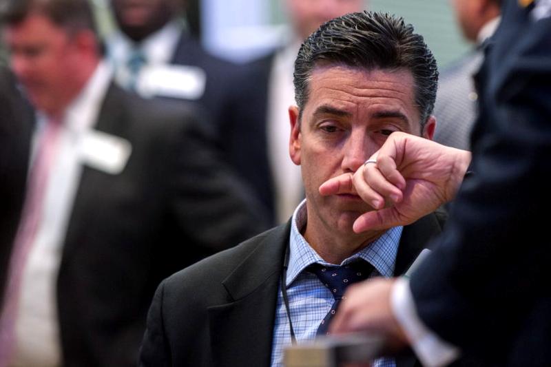 United Rentals Hisselerinde Düşüş: Ashtead’in Gelir Tahmini Revizyonu United Rentals hisseleri, Ashtead'in gelir tahminlerini revize etmesiyle düşüş yaşadı.