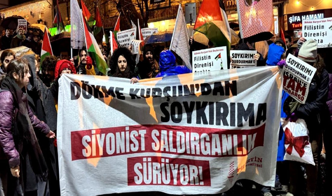 Üsküdar'da düzenlenen Filistin için protesto gösterisi, dayanışma ve adalet arayışını