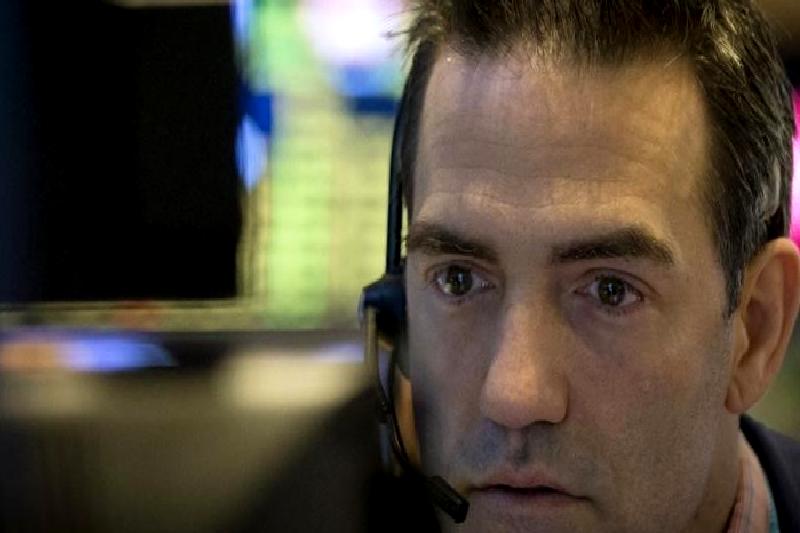 Voya Financial hisse senetlerinde beklenmedik bir düşüş yaşandı. Zarar rakamlarının