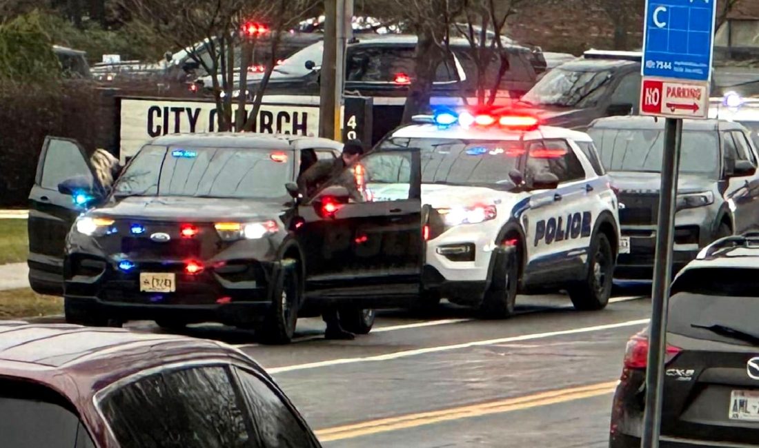 Wisconsin’de Abundant Life Christian Okulu’na Silahlı Saldırı Wisconsin'de Abundant Life Christian Okulu'na gerçekleştirilen silahlı saldırı, toplumda büyük