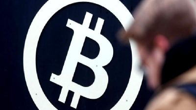 XRP fiyat analizi ile kripto piyasasındaki son düşüşleri değerlendirin. Piyasa