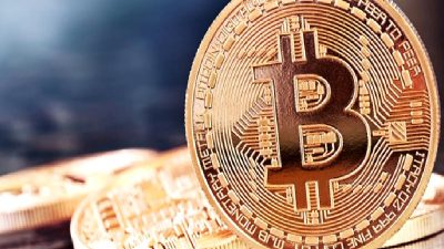 XRP'nin pazar performansını ve kripto para dünyasındaki son gelişmeleri keşfedin.