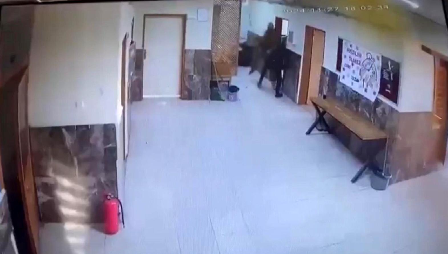 Yüreğir'de bir öğretmene yapılan saldırının arka planında, ağabeyin okulda yarattığı