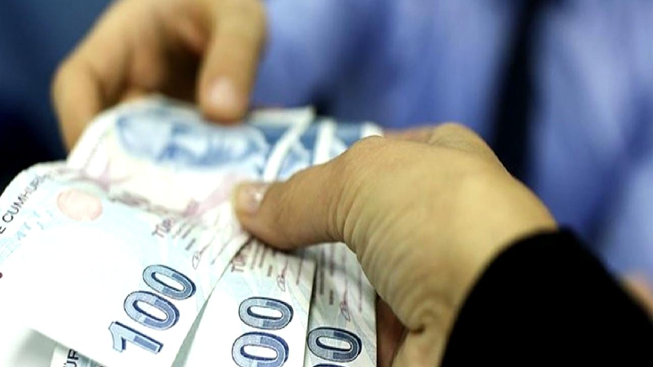 2025 yılı emekli ve memur zamları beklentileri, ekonomik koşullar, enflasyon