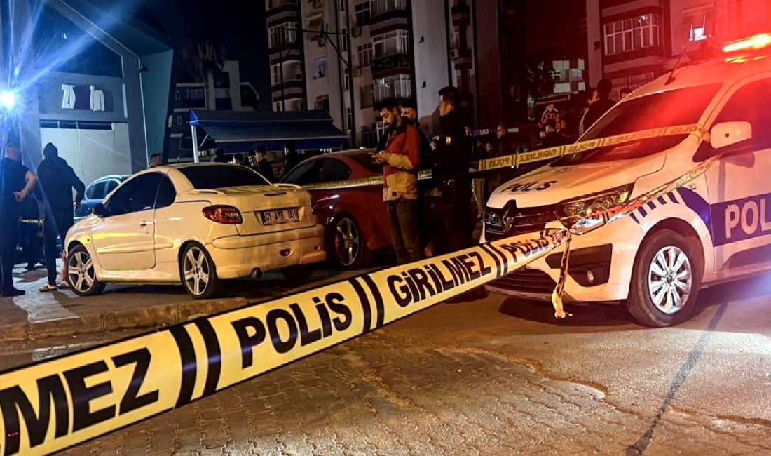 Adana’da Silahlı Kavga: Kadın Yaralandı Adana'da meydana gelen silahlı kavga sonucu bir kadın yaralandı. Olayın