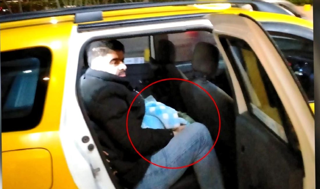 Bursa’da Taksici Kadının Doğumuna Yardımcı Oldu Bursa'da bir taksici, acil doğum sancıları çeken bir kadına yardım