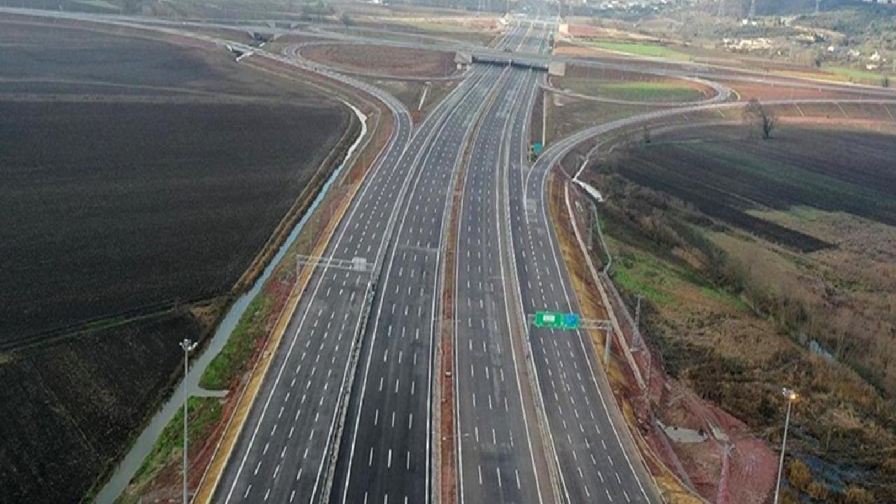 CHP'li Yavuzyılmaz, Kuzey Marmara Otoyolu'ndaki araç geçiş sayılarını sert bir