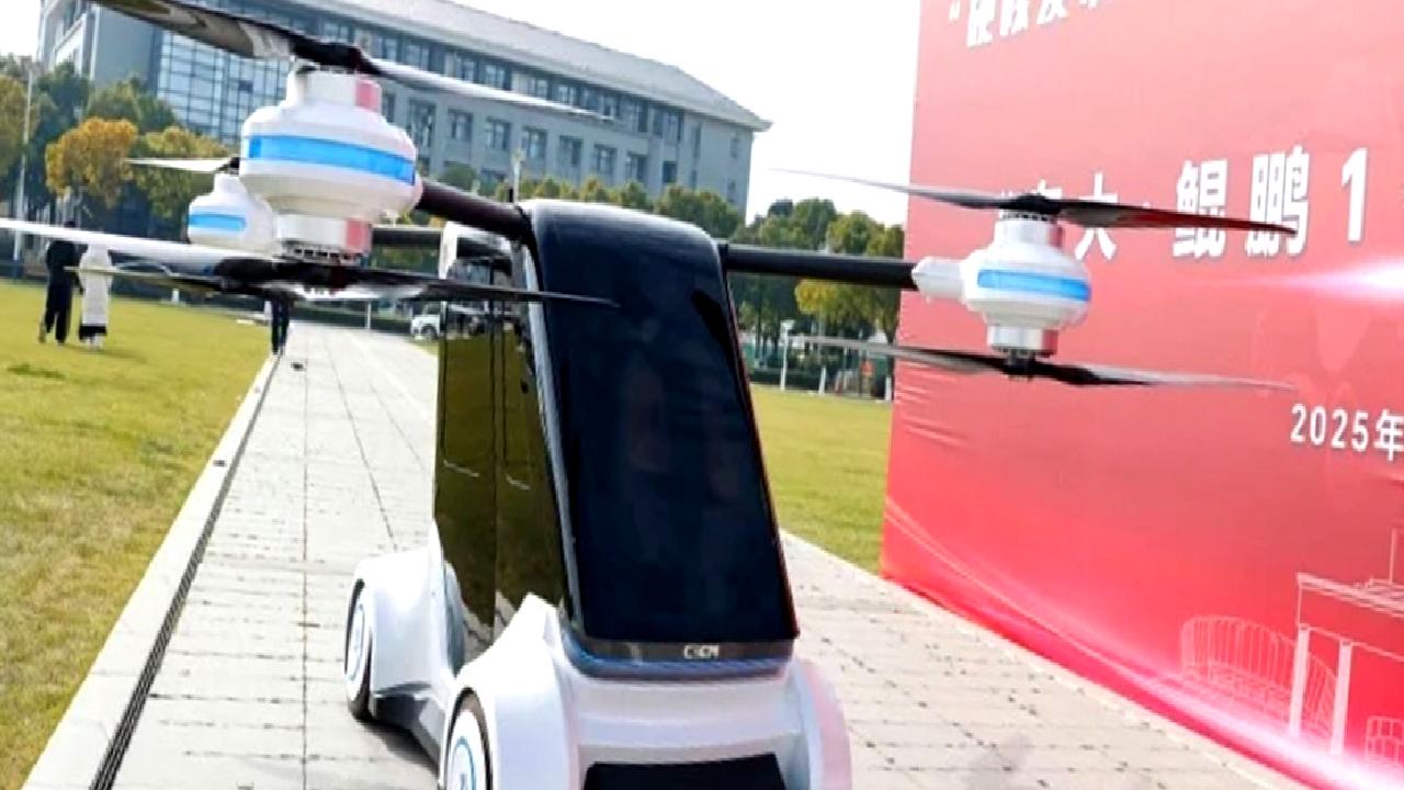 Çin'in ilk elektrikli uçan arabası Kunpeng No.1, hava taşımacılığında devrim