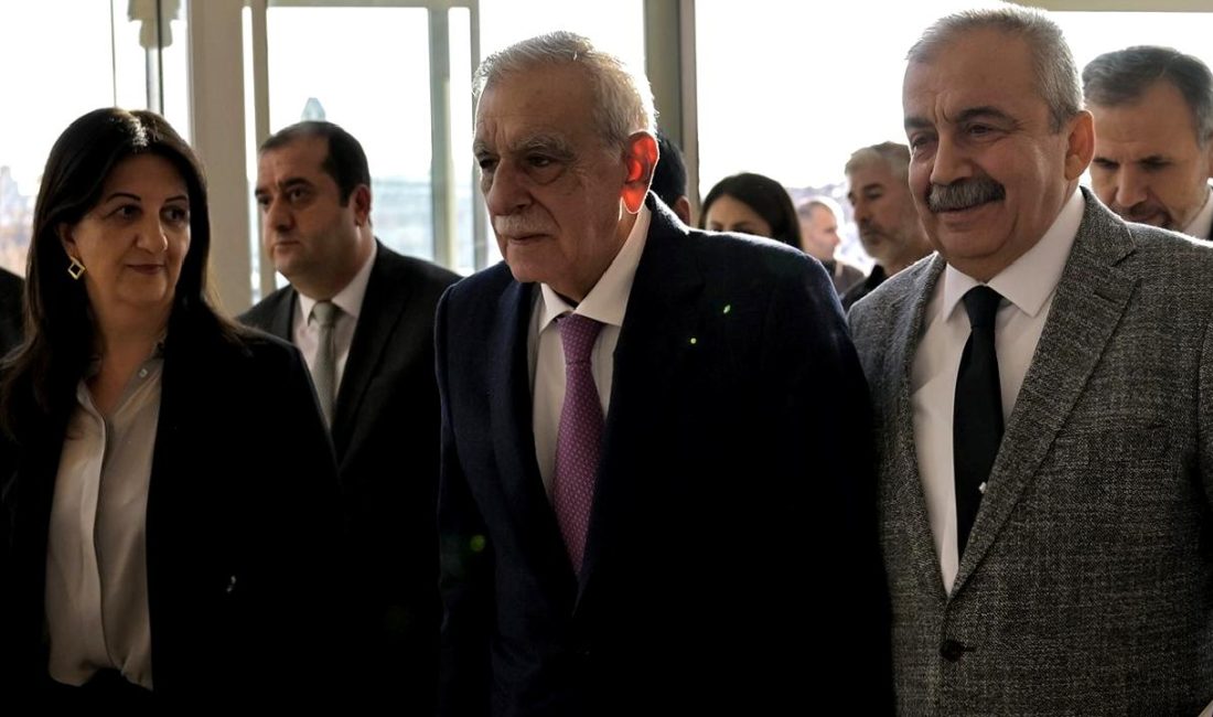 DEM Parti İmralı heyetinin siyasi parti turu devam ediyor. Bu