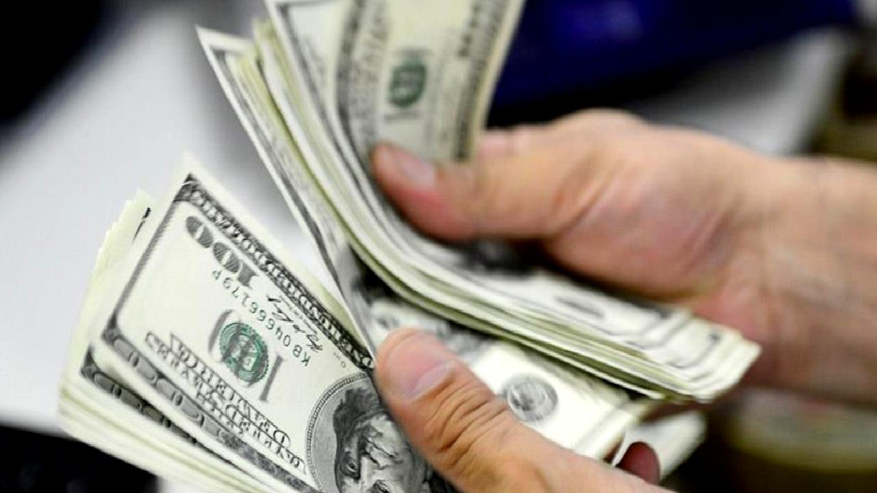 Döviz kurları ve altın fiyatlarındaki güncel gelişmeleri keşfedin. Ekonomik veriler,