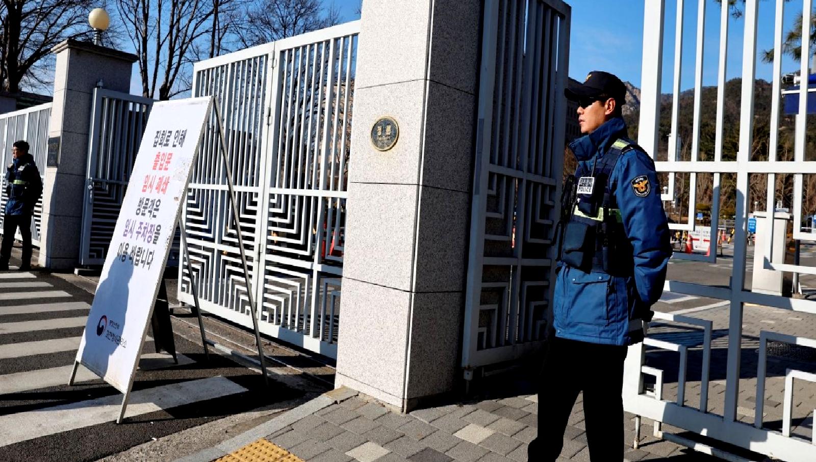 Güney Kore'de Yoon Suk Yeol için verilen tutuklama kararı, siyasi