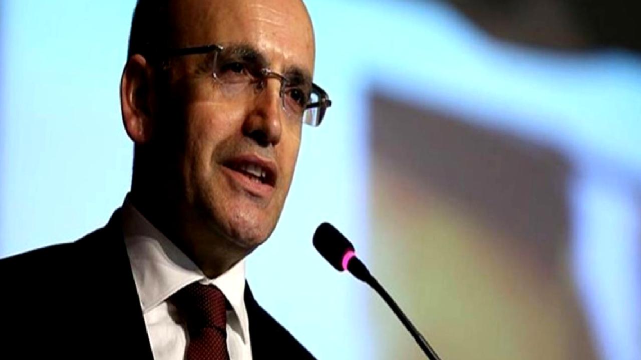 Hazine ve Maliye Bakanı Mehmet Şimşek, yılın ilk roadshow'u ile