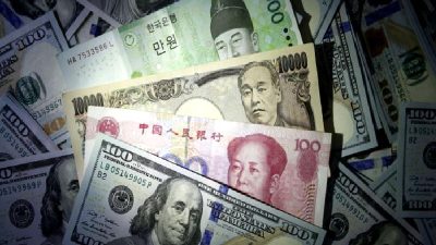 İngiliz Sterlininin 2024 yılı başındaki performansını keşfedin. Döviz piyasalarındaki dalgalanmalar,