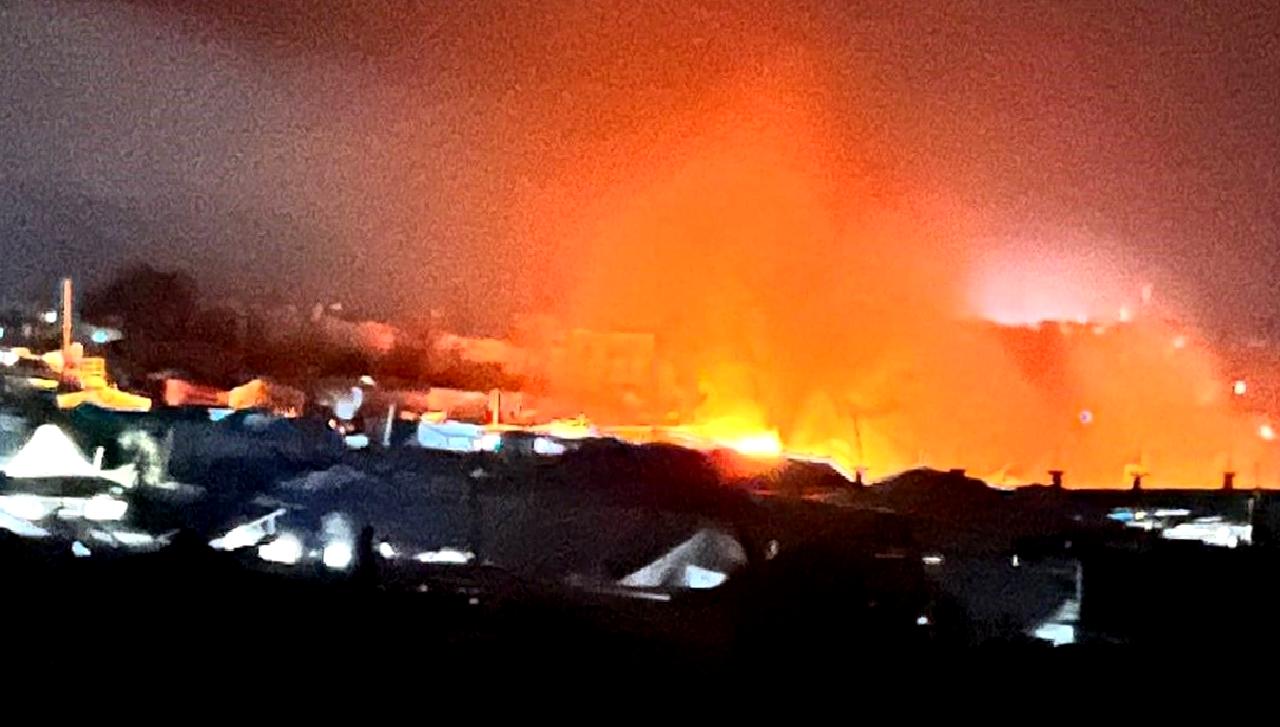 İsrail'in Gazze'ye düzenlediği hava saldırısında 11 kişi hayatını kaybetti, 15