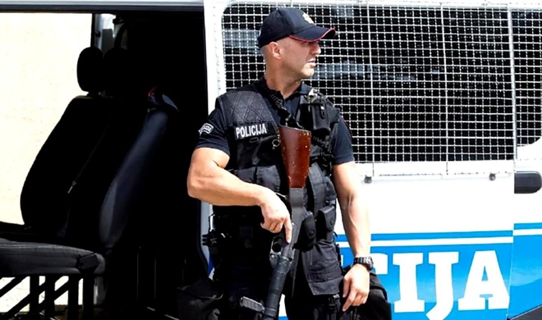 Karadağ’da Silahlı Saldırı: En Az 7 Ölü Karadağ'da gerçekleşen silahlı saldırıda en az 7 kişi hayatını kaybetti.