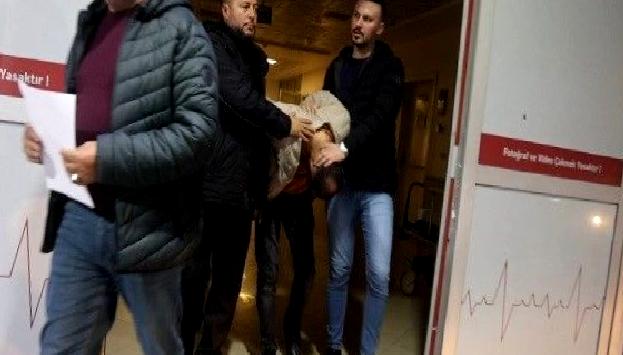 Karatay’da Yeğen Hırsızlığı: Şerife C.’nin Paraları Çalındı Karatay'da yaşanan yeğen hırsızlığı, Şerife C.'nin paralarının çalınmasıyla gündeme geldi.