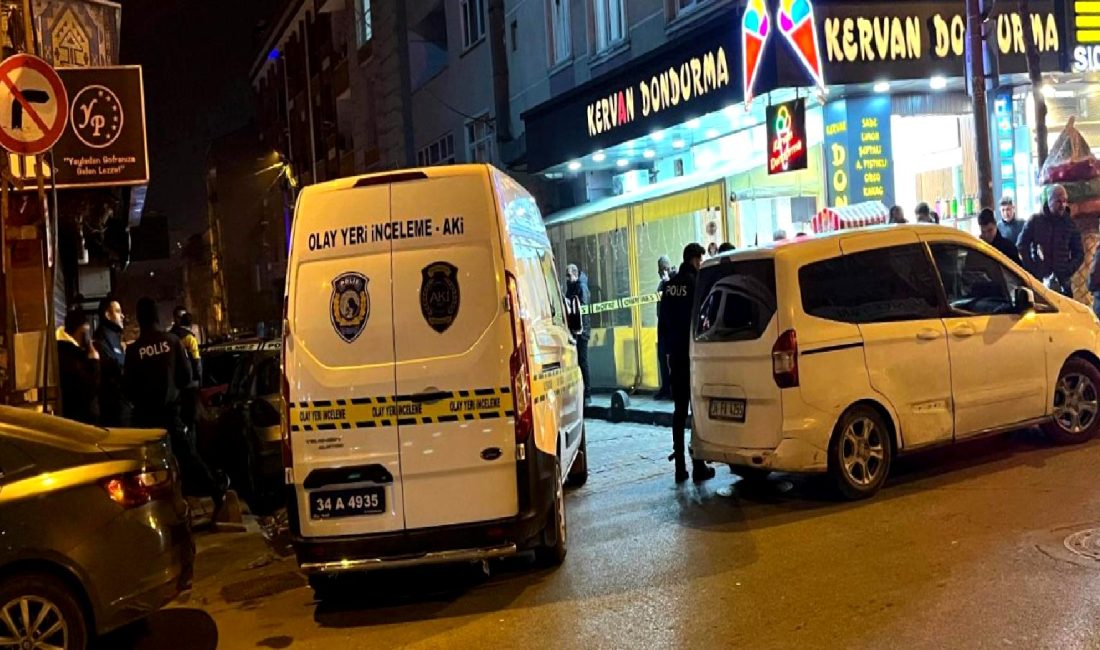 Küçükçekmece’de Çay Ocağına El Bombası Atıldı Küçükçekmece'de bir çay ocağına el bombası atılması, bölgede büyük paniğe