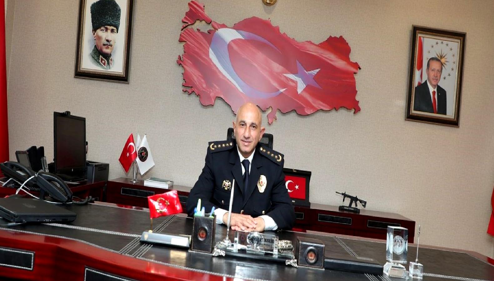 Maksut Yüksek'in hayatı ve kariyeri hakkında kapsamlı bir inceleme. Bu